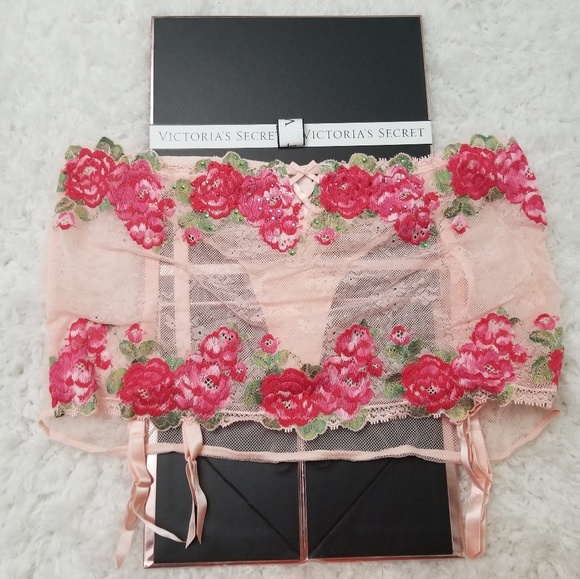 Victoria's Secret Pink & Roses Skirt Garter - Picture 3 of 5